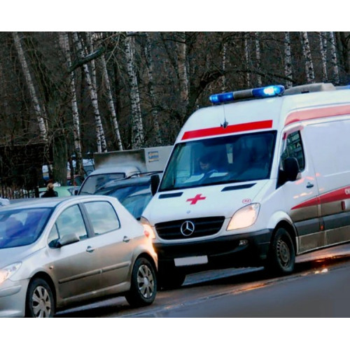 Обязан ли водитель нарушать ПДД чтобы пропустить скорую?