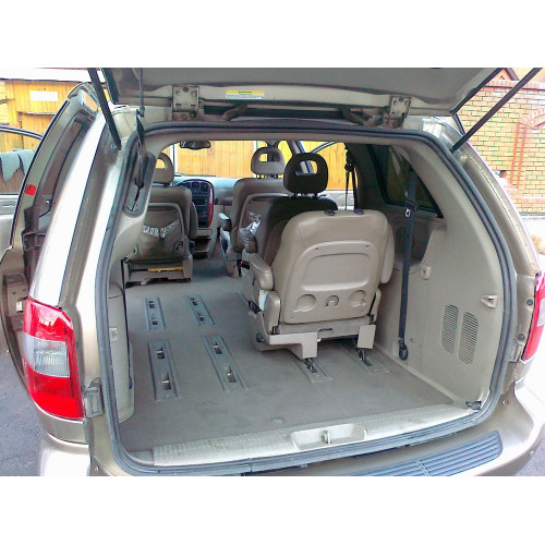 Снял сидения в салоне. Это переоборудование?