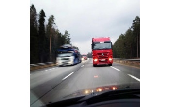 На вас летит автомобиль. Что вы будете делать?