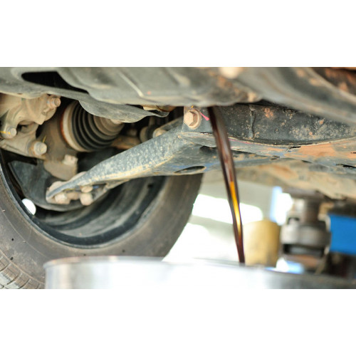 10 основных причин, почему мотор жрет масло