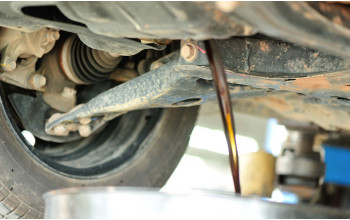 10 основных причин, почему мотор жрет масло