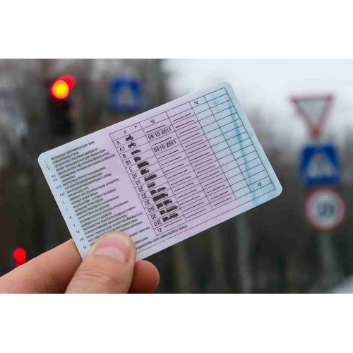 Новые правила замены и выдачи водительских удостоверений в Кыргызстане