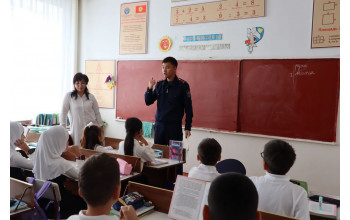 Инспектора провели беседу со школьниками