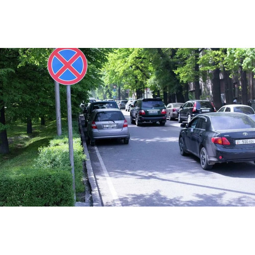 Новые знаки на "Дзержинке"