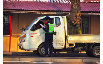 Сотрудник УПСМ остановил вне стационарного поста