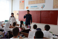 Инспектора провели беседу со школьниками