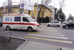 Аркада «тез жардам», алдыда «кызыл»